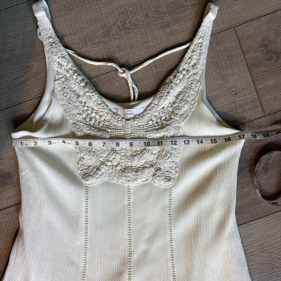 Entro Cream Chemise with Lace Detail - Picture 3 of 8